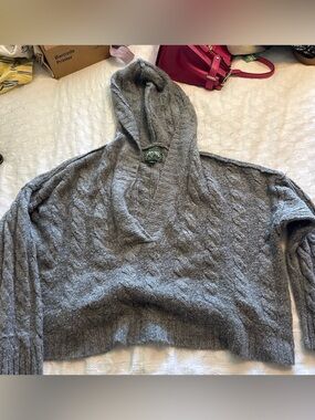 Cozy Cropped Cable Knit Hoodie Sweater - Gray with hood American eagle womens L
